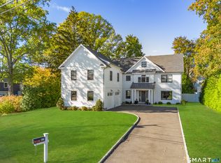 27 Raymond Street, New Canaan, CT 06840
