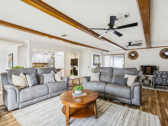 3rd image of 1012 Cowling Rd