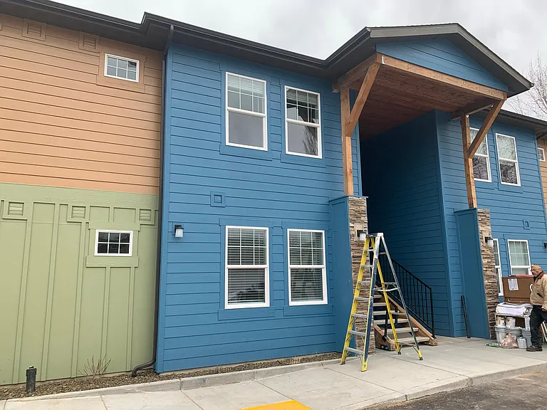 645 W Pine Ave — Photo 1