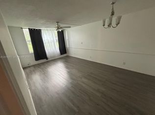 9471 Evergreen Pl APT 106, Davie, FL 33324
