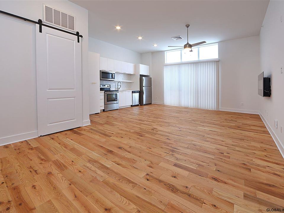 1st image of 21 Whistler Ct Unit 405