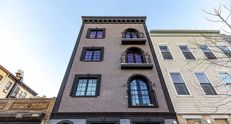 Rented by RENTBK LLC | media 12