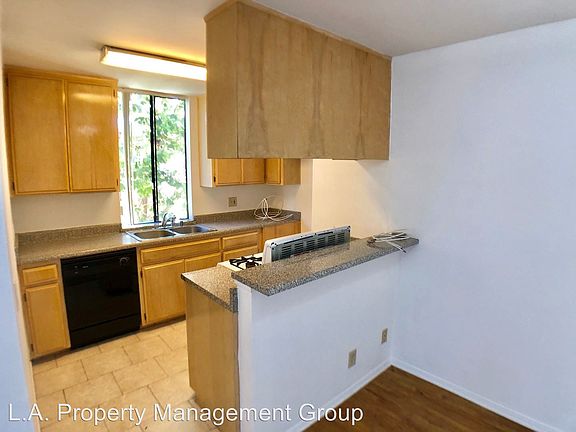 5th image of 4202 Tujunga Ave APT 201