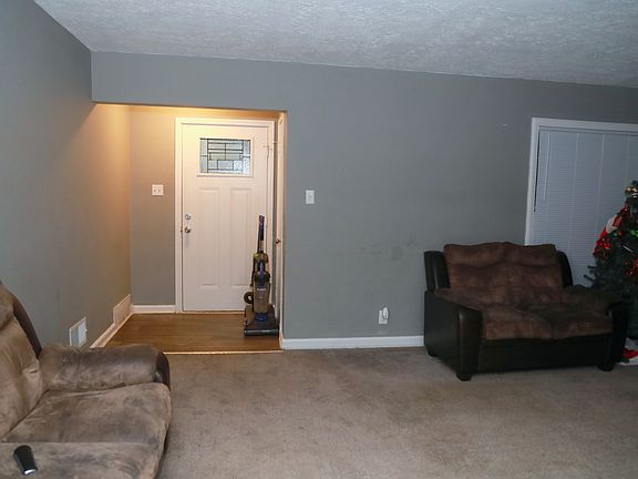 3rd image of 3730 N Euclid Ave