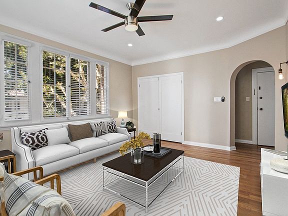 2nd image of 442 S Cochran Ave #101