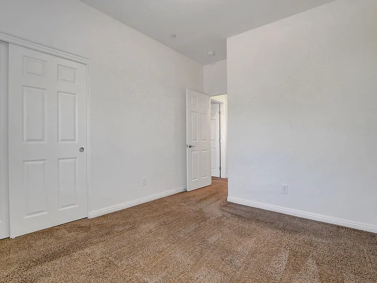 Gleneagles Village Townhomes