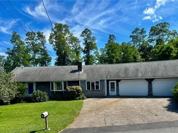 87 Tallman Ave, Portsmouth, RI 02871