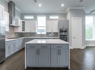 1541 W 22nd St, Houston, TX 77008