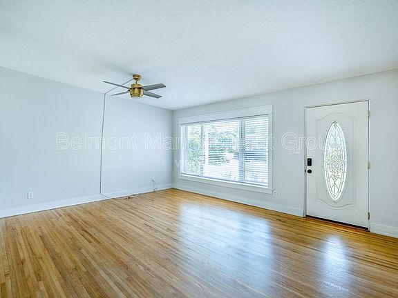 3rd image of 316 Lake Fair Ln