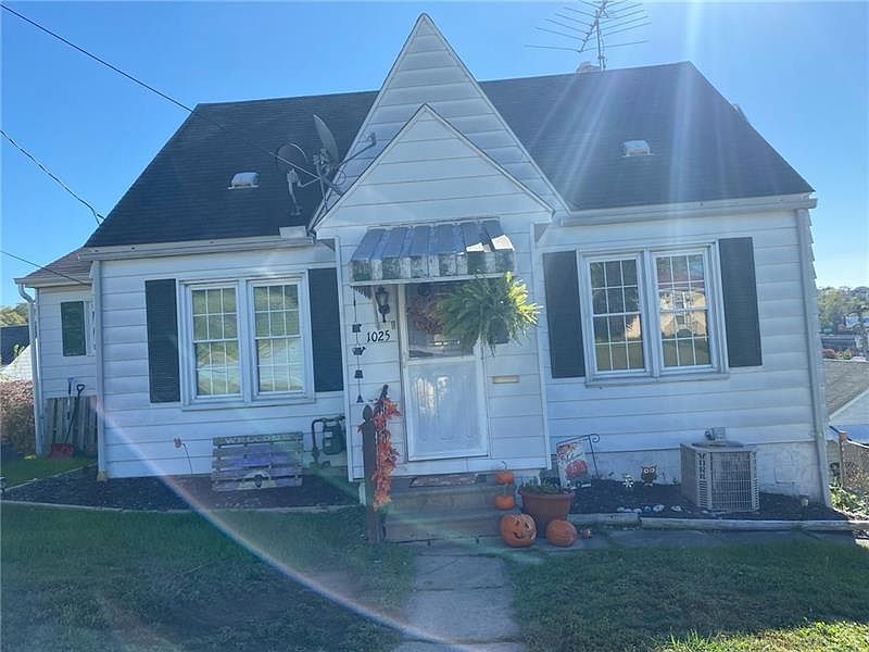 1025 Mace St, Greensburg, PA 15601 Zillow