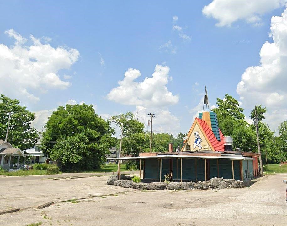 2nd image of 2253 Germantown St