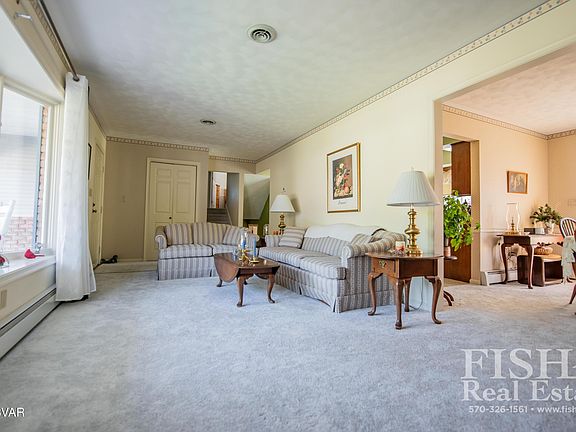 5th image of 1705 Richards Ave