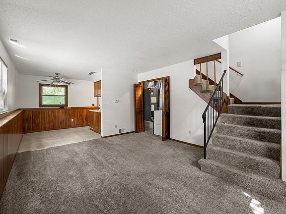 5th image of 1858 E Park Ave