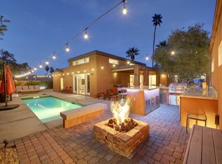 52883 Eisenhower Dr, La Quinta, CA 92253