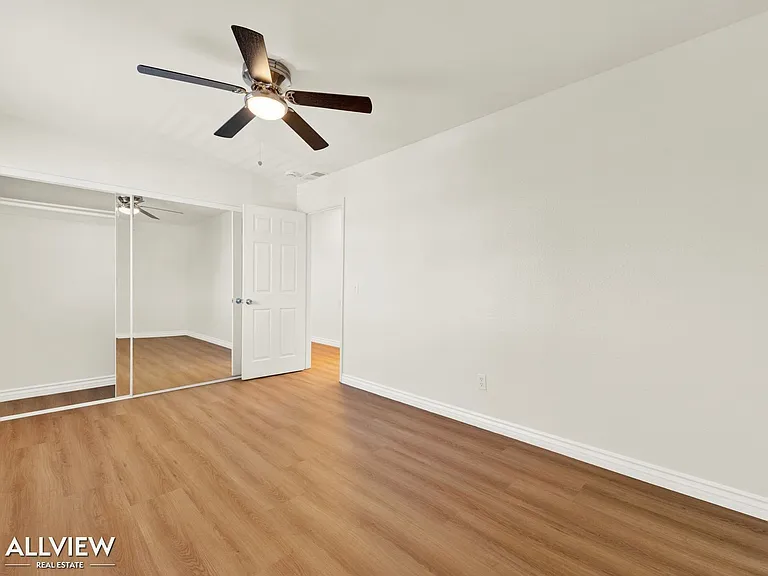 980 E Mission Ave — Photo 15