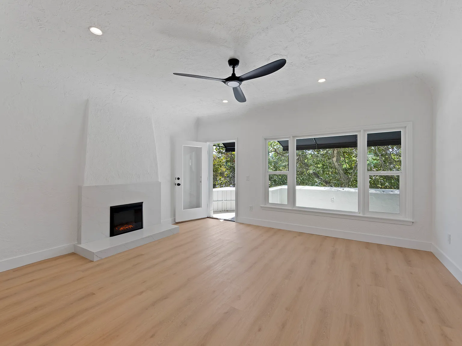 606 S Lake Ave — Photo 1