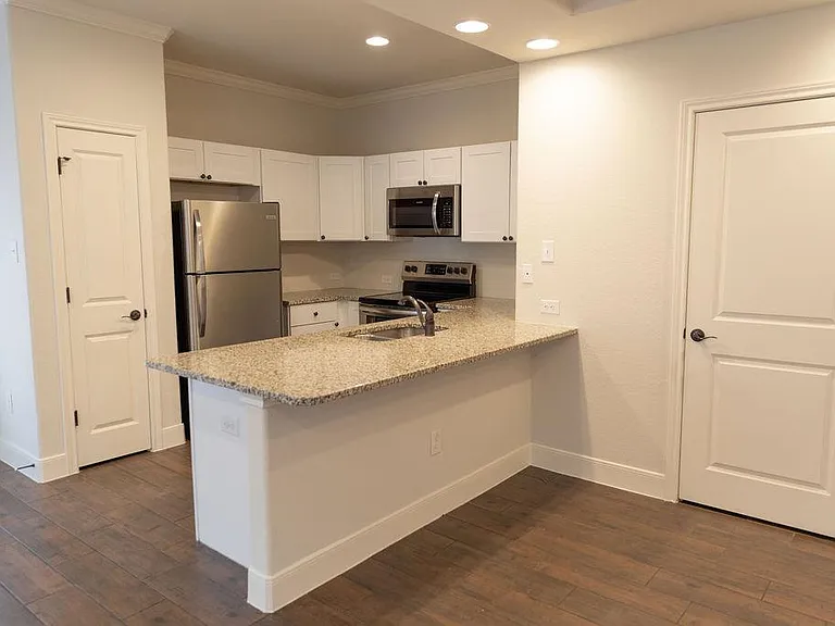 6307 Melanzane Ave #1 — Photo 6
