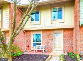 511 Early Fall Ct, Herndon, VA 20170