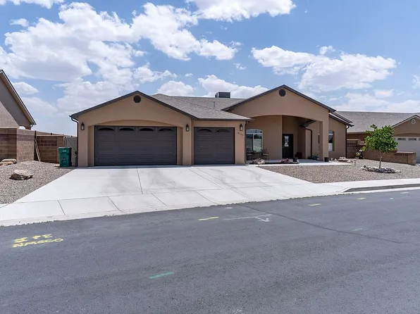 4705 Barcelona Ct, Farmington, NM 87401
