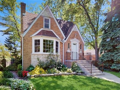 5247 Greenwood St, Skokie, IL, 60077