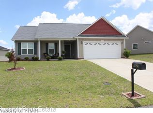 1425 Snowy Egret Dr, Fayetteville, NC 28306