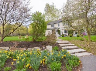 1 Collins Farm Rd, Newburyport, MA 01950