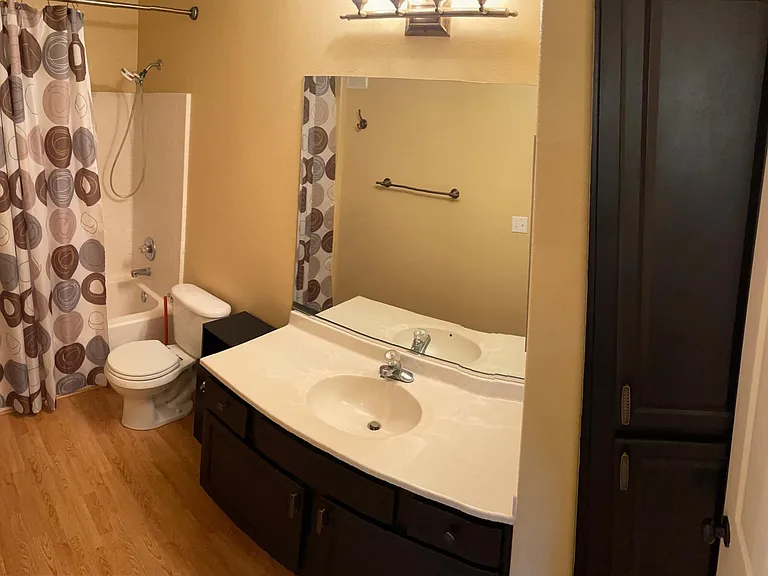 1140 Opal St #202 — Photo 4