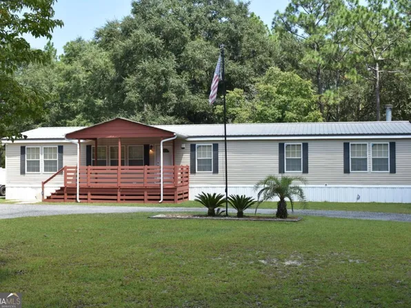1438 Fannie Head Rd, Jesup, GA 31545