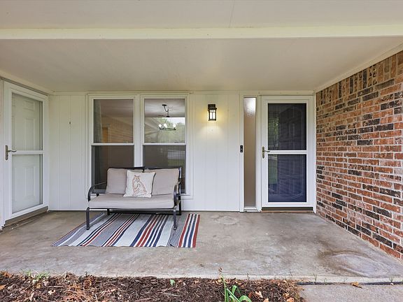 5th image of 209 Valleyview Ct