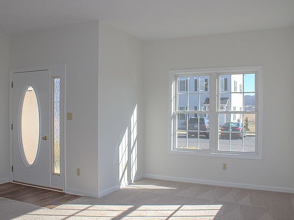 5th image of 5 Bristol Ln