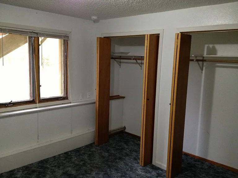 327 W 5th Ave #4 — Photo 3