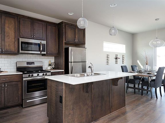 4th image of 3107 Willow Pointe Dr