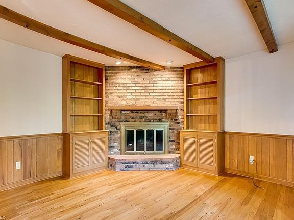 5th image of 24299 Beech Ln