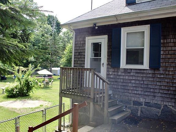 2nd image of 24 Spooner St #24