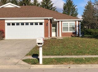 283 Woodlawn Dr, Tipp City, OH 45371