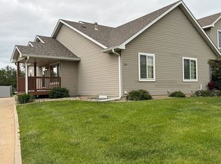 109 SW Hickory Gln, Grimes, IA 50111