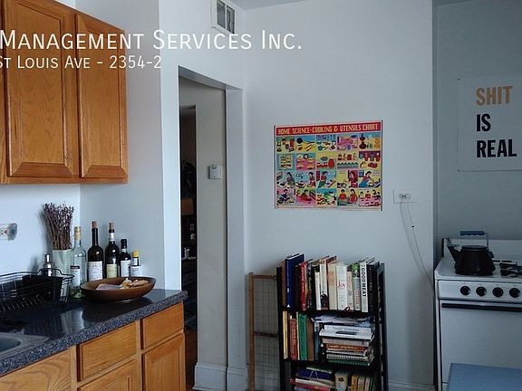 4th image of 2354 N St Louis Ave #2