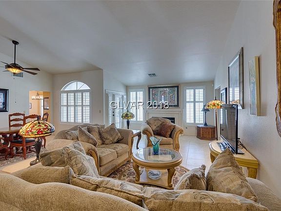 4th image of 3666 Dutch Valley Dr
