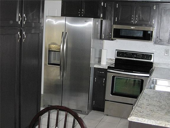 2nd image of 2509 Bramblewood Dr W