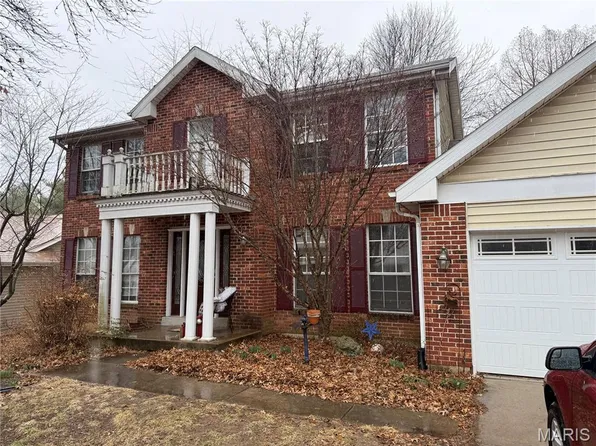 3534 Bostons Farm Dr, Bridgeton, MO 63044