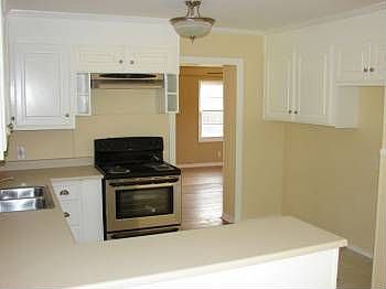 3rd image of 210 Bear Dr