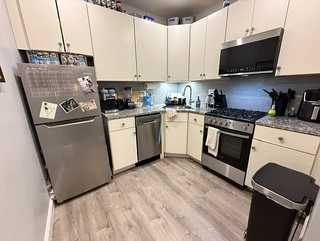 276-282 Hanover St #11 — Photo 19