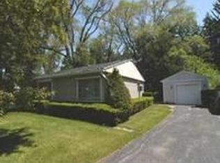 3 Stonegate Cir, Lincolnshire, IL