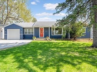 3211 Saint Margaret Dr, Golden Valley, MN 55422