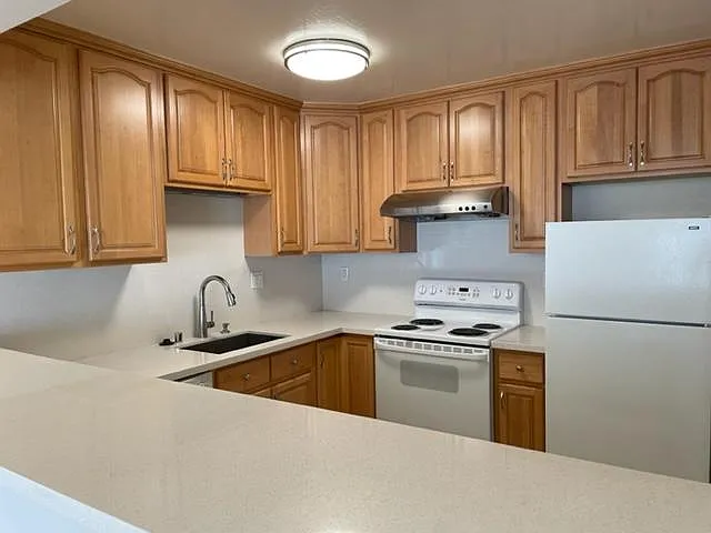 1 bed, 714 sqft, $4,000 — Photo 2