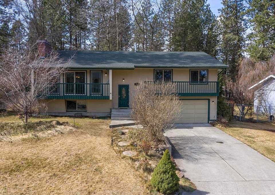 1st image of 10617 N College Place Dr