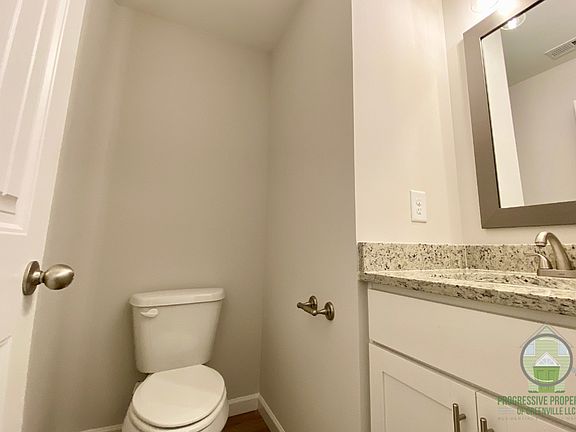 4th image of 31 Wofford Pine Dr #1