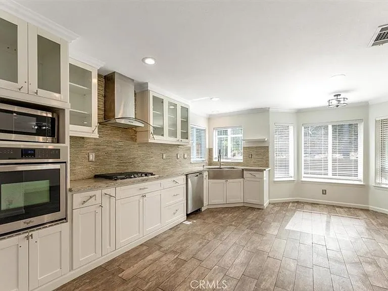 23889 Cruise Circle Dr — Photo 35
