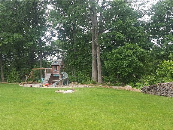 4th image of 1052 Del Dr