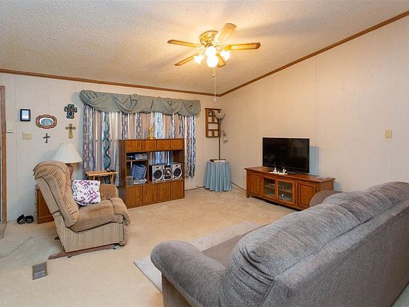 4th image of 5001 S Lea Ave